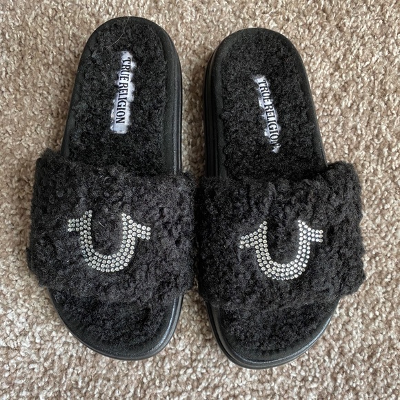 True Religion Shoes - Black True Religion Slides